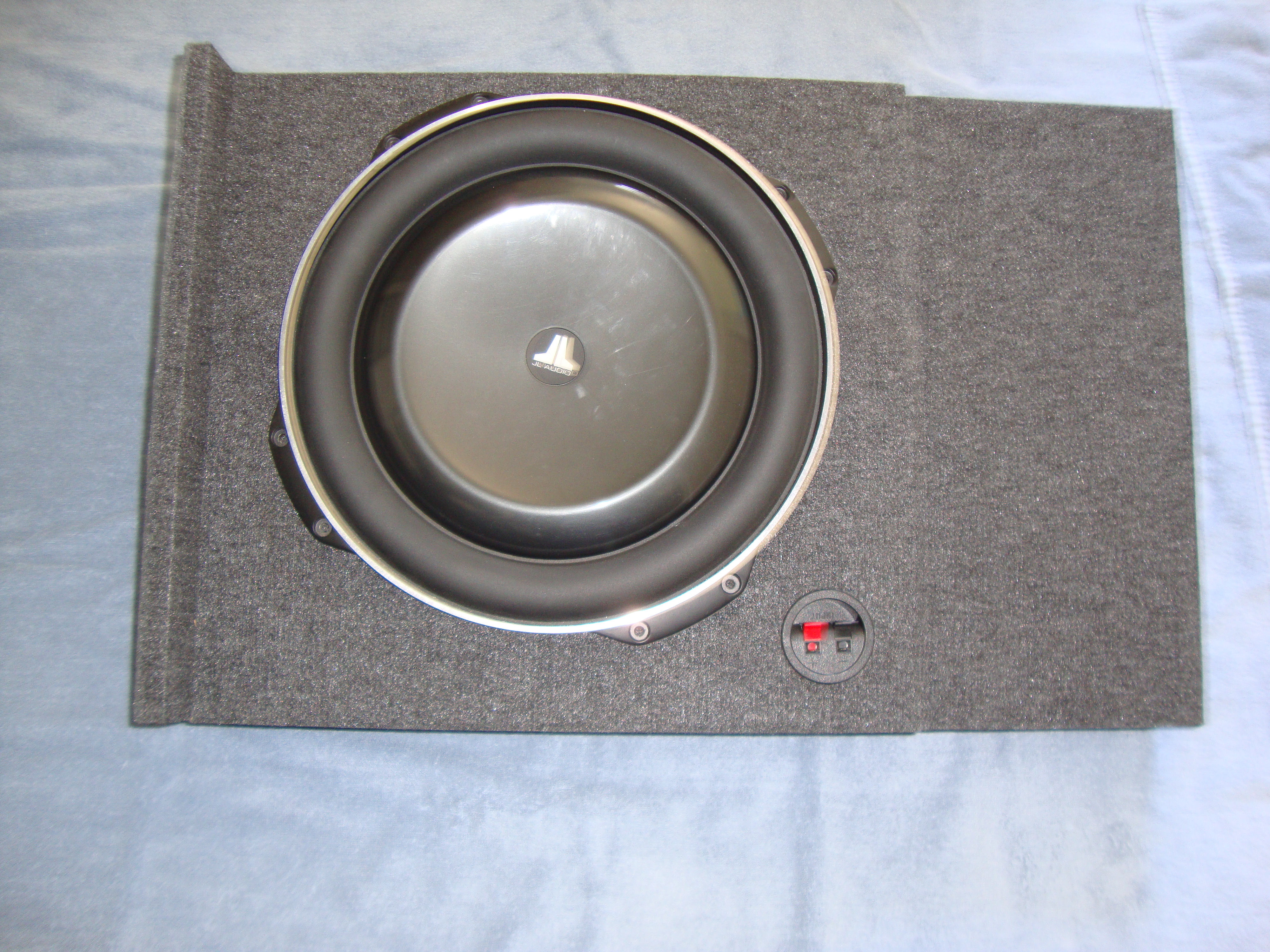 13.5 subwoofer box